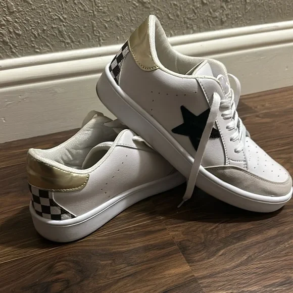 Maker’s MIEL Tennis Shoes - Picture 1 of 5